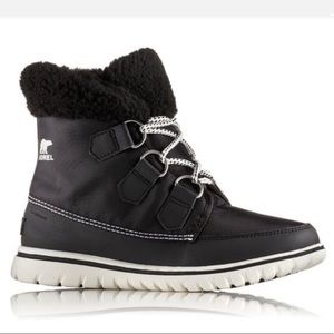 SOREL Cozy carnival winter boots